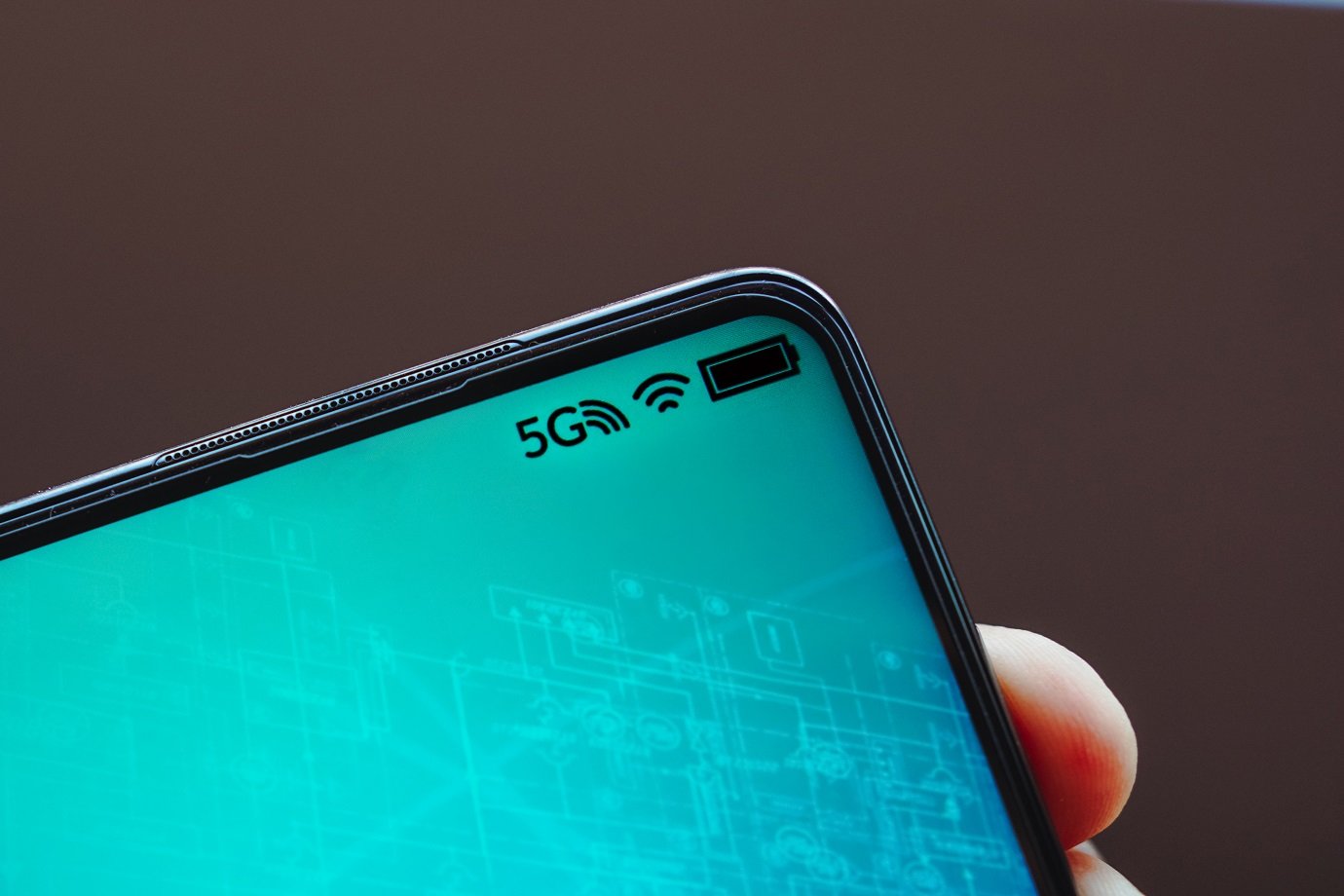 Operadoras começam a ativar sinal do 5G em Fortaleza, Natal e Recife