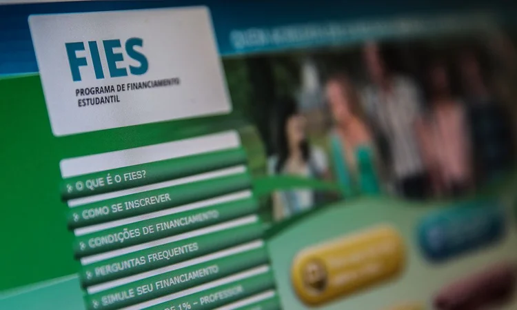 Fies: A expectativa do Ministério da Educação é que 1,2 milhão de inadimplentes possam ser beneficiados com as novas condições (FIES/Reprodução)