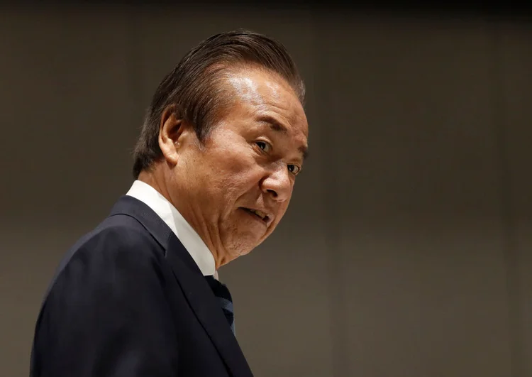 Haruyuki Takahashi, 78 anos, teria recebido cerca de US$ 380 mil por supostamente beneficiar empresa escolhida como patrocinadora oficial dos Jogos (ISSEI KATO/POOL/AFP/Getty Images)