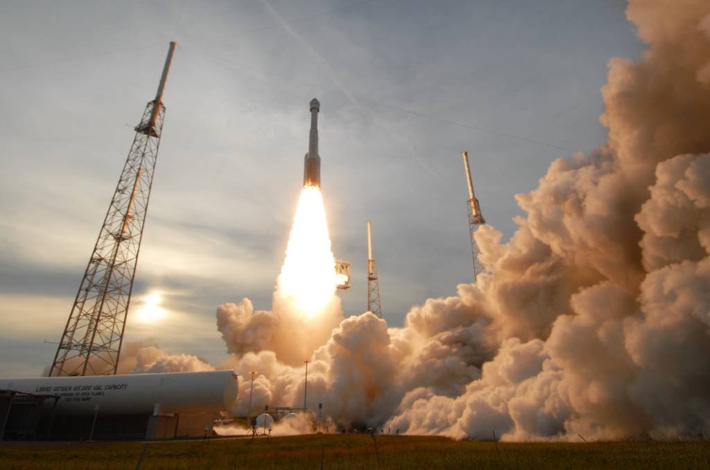 Primeiro voo tripulado da cápsula espacial da Boeing está previsto para 2023