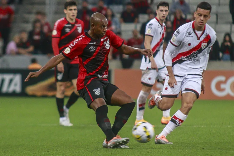 Furacão encerrou a fase de grupos na vice-liderança do Grupo B, com 10 pontos (Gabriel Machado/Getty Images)