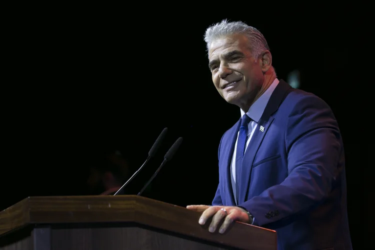 Yair Lapid: Primeiro Ministro de Israel foi parabenizado por Joe Biden pela diplomacia (Amir Levy/Getty Images)