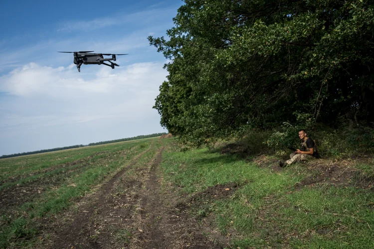 Defesas aéreas locais derrubaram um drone sobre a sede da Frota da Rússia em Sebastopol (Anadolu Agency/Getty Images)