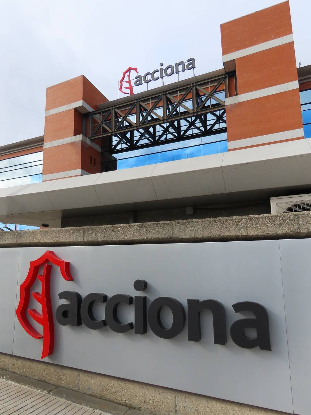 Procurada, a Acciona disse que não comenta rumores de mercado (Cristina Arias/Getty Images)