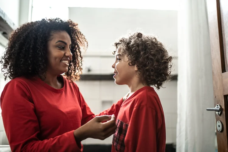 Crianças: de acordo com uma pesquisa realizada pela revista científica Lancet Child & Adolescent Health, a adolescência vai até os 24 anos, não até os 19 (FG Trade/Getty Images)