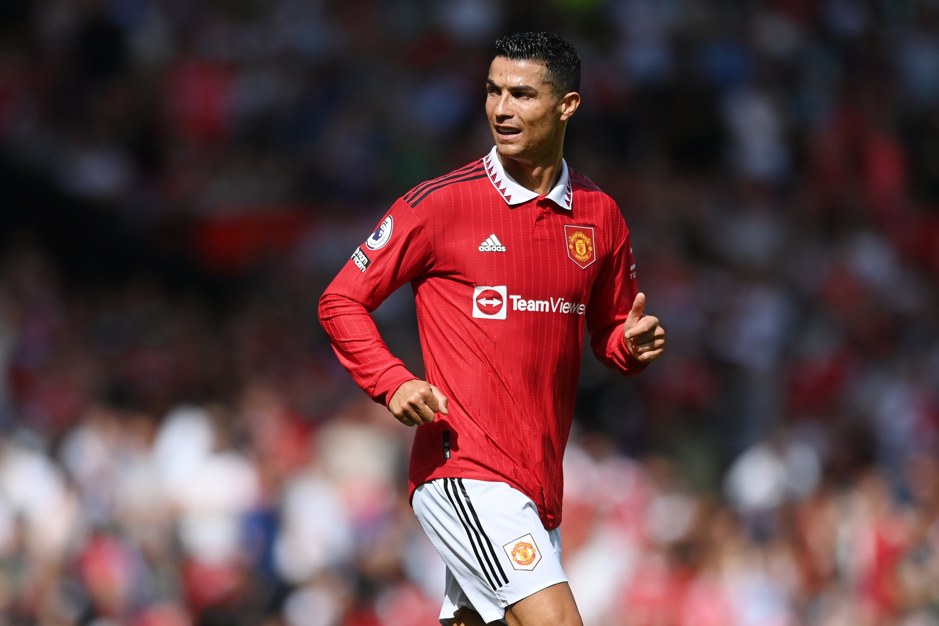 Cristiano Ronaldo é afastado pelo Manchester United por indisciplina