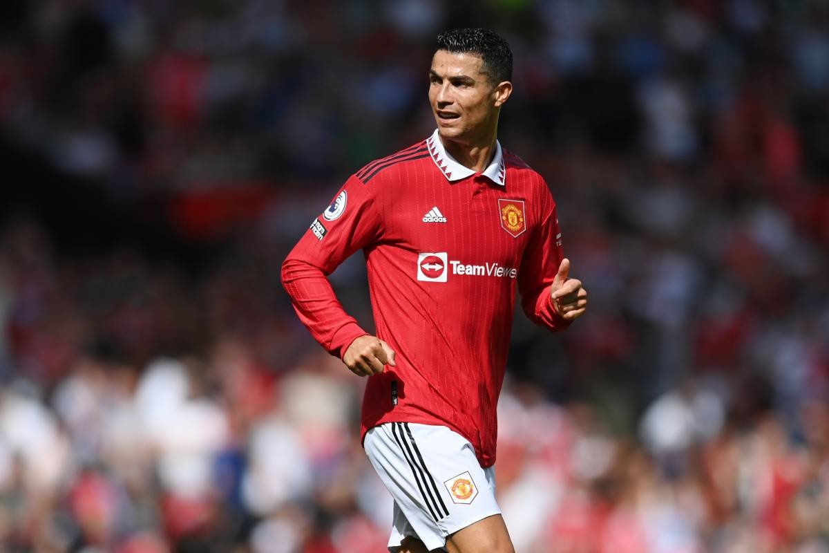 Cristiano Ronaldo se pronuncia após ser afastado pelo Manchester