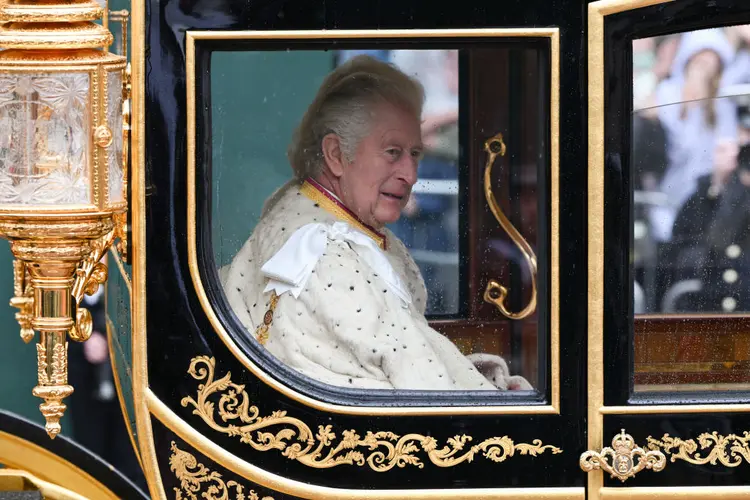 O estado de saúde do rei Charles III está envolto em sigilo após o anúncio de que ele está com câncer (Charles McQuillan/Getty Images)