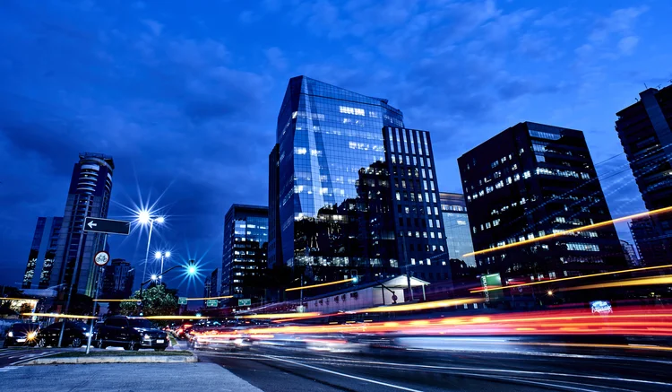 HGLG11 registra receita total de R$ 31,9 milhões (Bambu Productions/Getty Images)