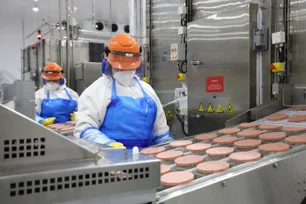 Imagem referente à matéria: 'MBRF': Com fusão, BRF e Marfrig querem listagem nos EUA