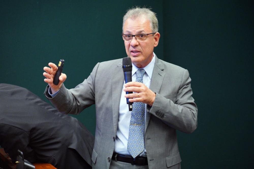 Beto Albuquerque deixa disputa pelo governo do RS; PSB manterá candidatura