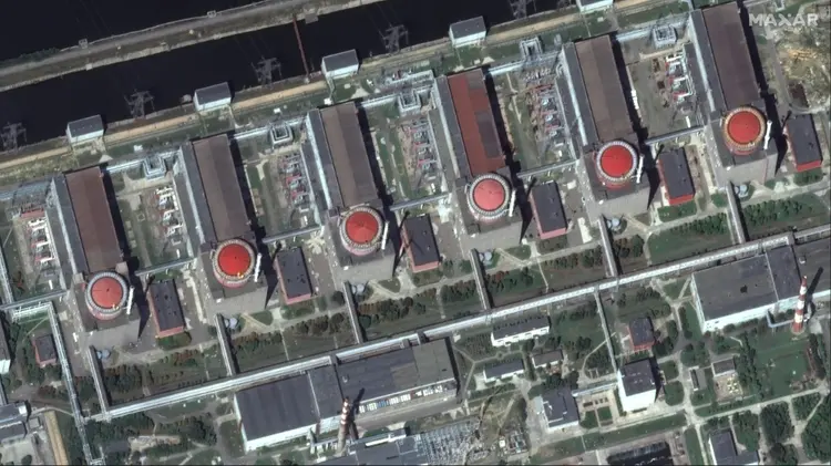 Imagem de satélite da empresa Maxar Technologies mostra a central nuclear de Zaporizhzhia  (AFP/AFP Photo)