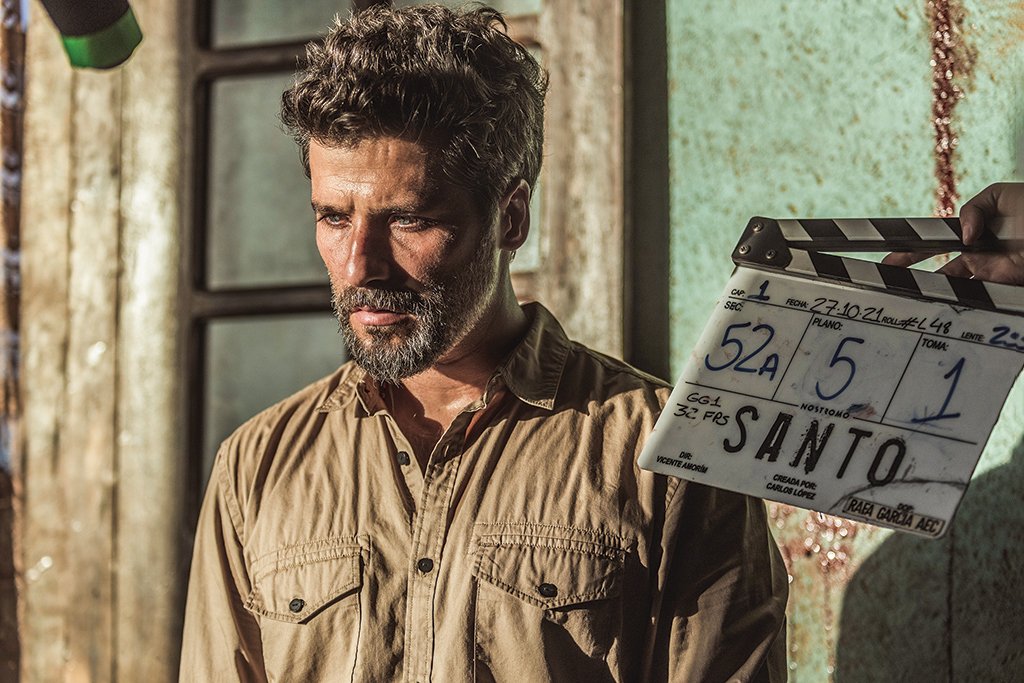 Santo: nova série do Netflix protagonizada por Bruno Gagliasso estreia dia  16 de setembro