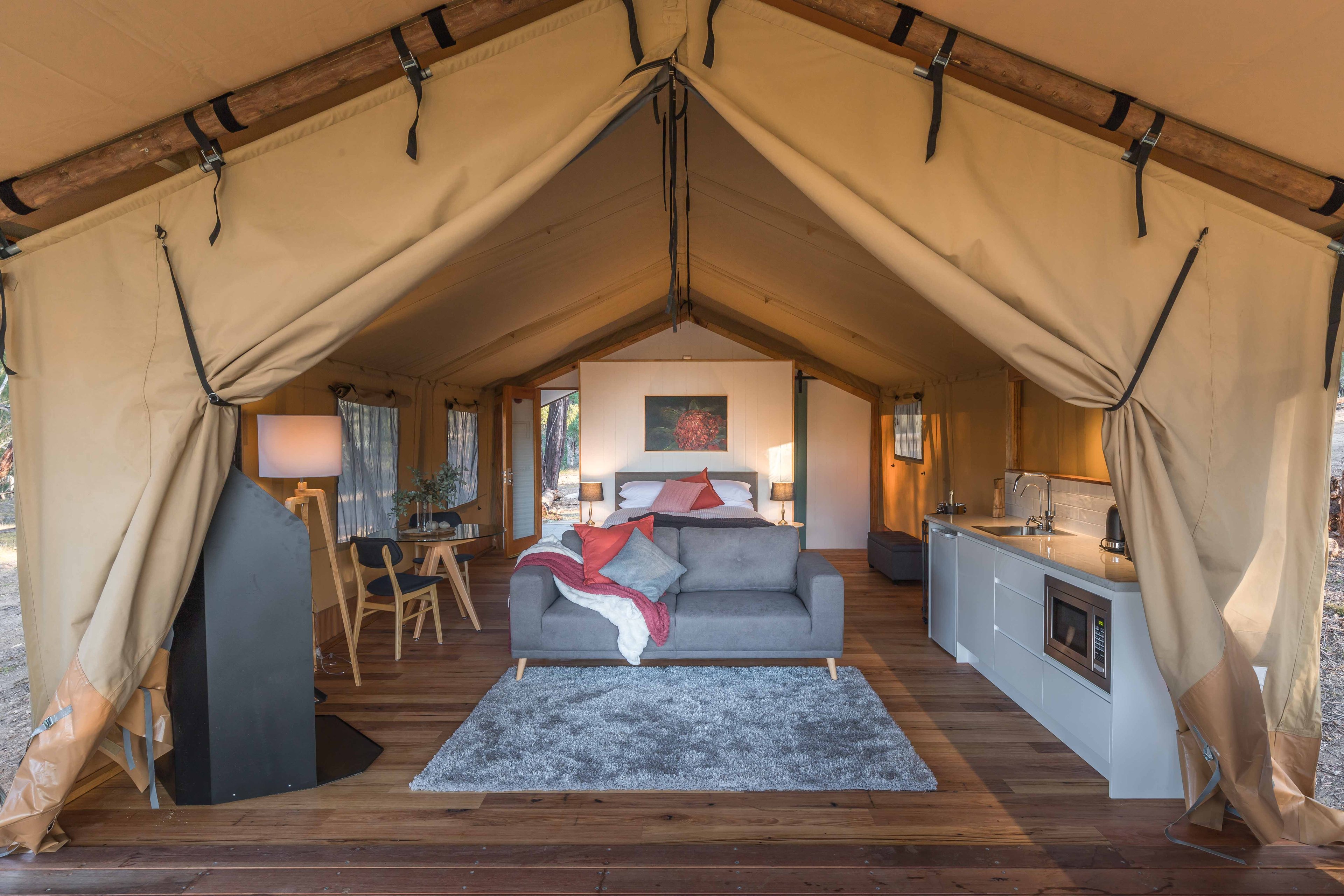 Currajong-Retreat-UX