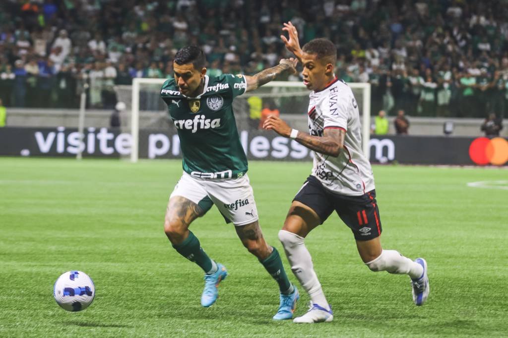 Lance da partida entre Palmeiras e Athlético PR válida pela semi final da Conmebol Libertadores 2022 realizada no Allianz Parque em São Paulo na noite desta terça (6) (YURI MURAKAMI/FOTOARENA/Estadão Conteúdo)