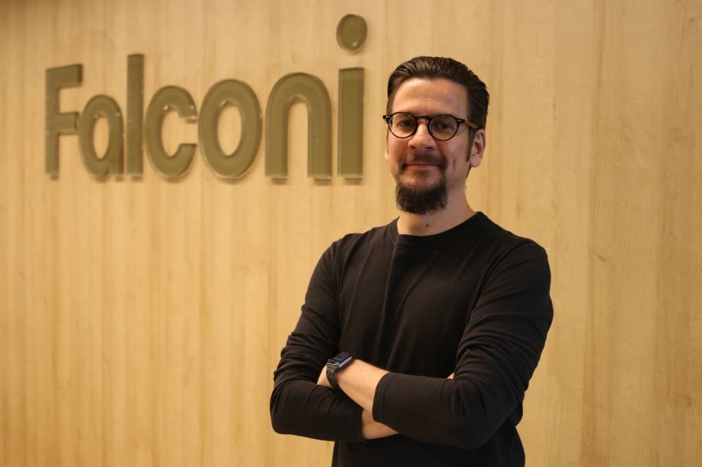 Fernando-Ladeira_diretor falconi