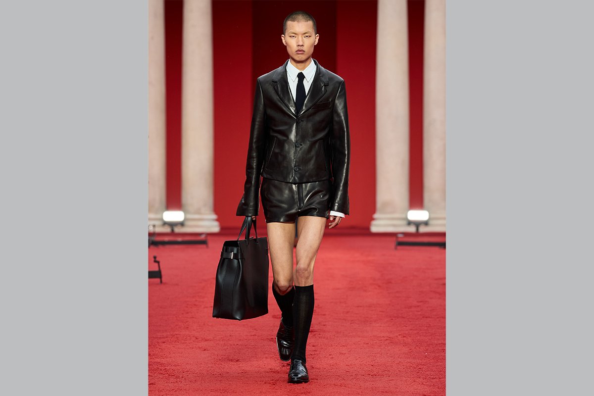 Look masculino da Ferragamo desfilado em Milão Look masculino da Ferragamo desfilado em Milão