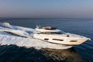 Sugestão de legenda: Com a essência do luxo italiano, o sucesso mundial Ferretti 550, lançamento do Grupo OKEAN no Brasil, chama atenção pelas dimensões, design esportivo, versatilidade, tecnologia e luxo. Sugestão de legenda: Com a essência do luxo italiano, o sucesso mundial Ferretti 550, lançamento do Grupo OKEAN no Brasil, chama atenção pelas dimensões, design esportivo, versatilidade, tecnologia e luxo.