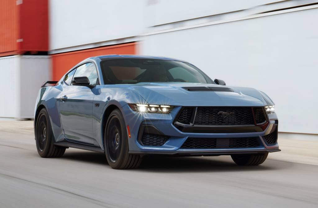 Ford revela o primeiro modelo de corrida do Mustang de nova geração