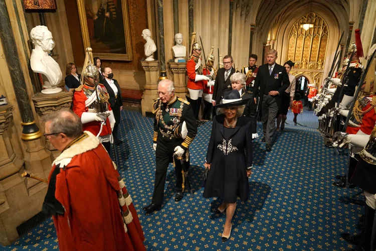 Rei Charles III e a rainha consorte Camila (foto de arquivo): novo rei terá agenda intensa de compromissos já nesta sexta-feira (Aaron Chown - WPA Pool/Getty Images)