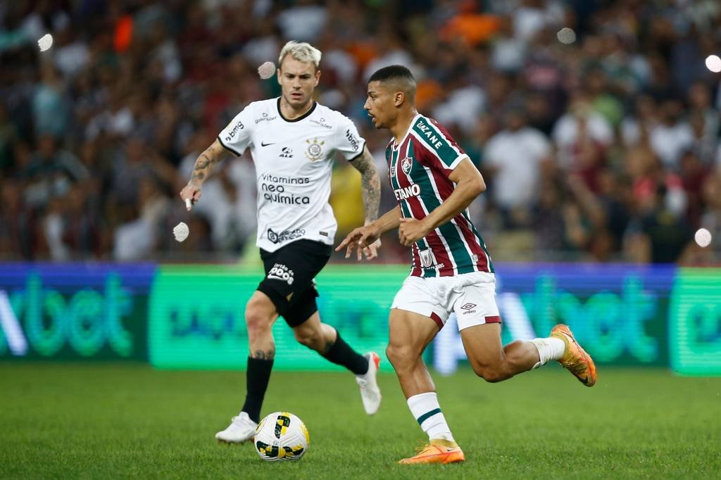 Copa do Brasil: Corinthians vence Fluminense e pega Flamengo na final