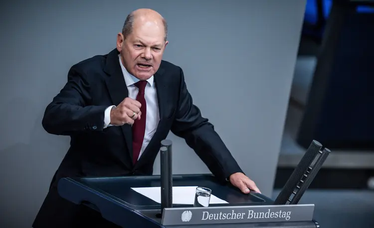 O chanceler alemão Olaf Scholz: extrema-direita Alternativa para a Alemanha toma a frente dos Social-democratas (Kappeler/Getty Images)