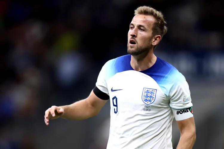 STADIO GIUSEPPE MEAZZA, MILANO, ITALY - 2022/09/23: Harry Kane of England looks on during the Uefa Nations League Group 3 football match between Italy and England. Italy wins 1-0 over England. (Photo by Marco Canoniero/LightRocket via Getty Images) (LightRocket/Getty Images)