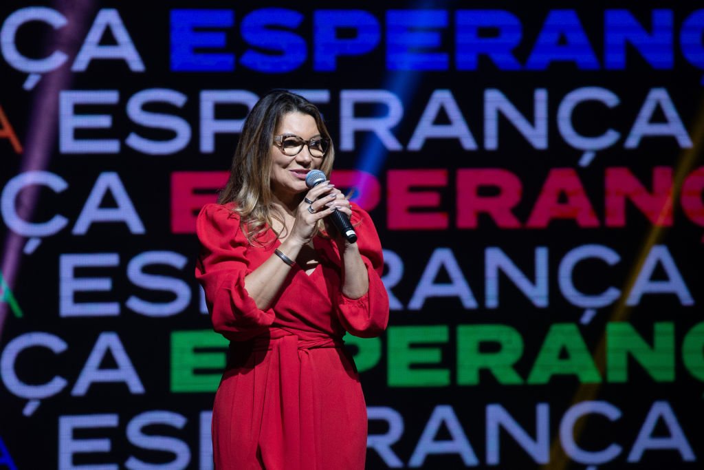 Imagem referente à notícia: Janja deve participar de campanha eleitoral onde  PT terá candidatas às prefeituras