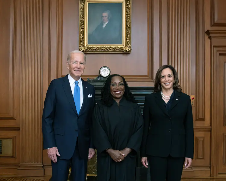 Com 52 anos, Jackson foi indicada pelo democrata Biden (Collection of the Supreme Court/Getty Images)