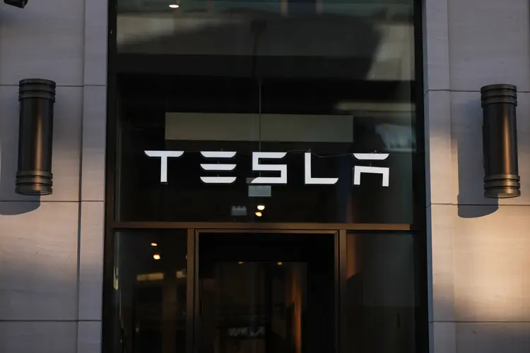 Tesla: empresa pode ir além dos veículos autônomos, avalia Morgan Stanley (Jeremy Moeller/Getty Images)