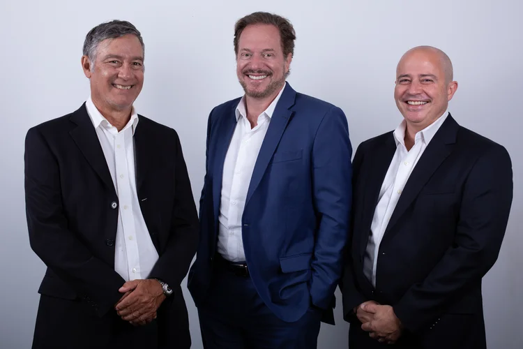 Werner Roger, Frederico Mesnik e Marcelo Peixoto (da esquerda para a direita): gestores da Trígono, focada em small caps (Trígono/Divulgação)