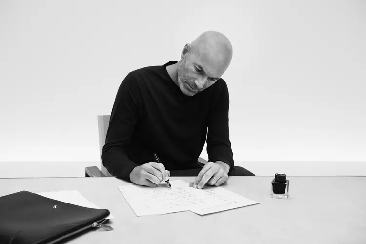 Zinedine Zidane talvez seja o futuro técnico da seleção brasileira (Montblanc/Divulgação)