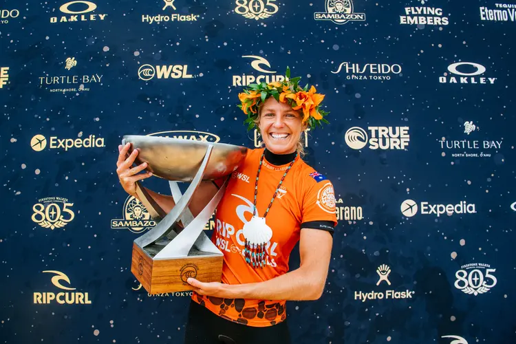 Stephanie Gilmore: campeã e recordista no surfe feminino pensou em desistir da temporada 2022 (Thiago Diz/World Surf Leagu/Reprodução)