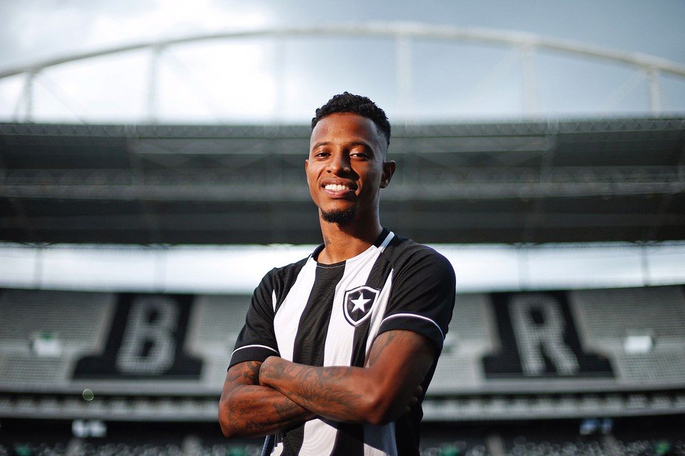 Tchê Tchê, jogador do Botafogo, revelou ter sofrido depressão durante a carreira (Botafogo/Divulgação)