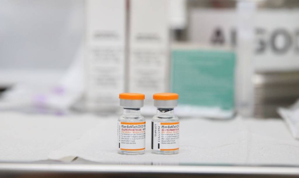 Versão pediátrica da vacina da Pfizer tem dosagem diferente da usada em faixas etárias acima de 12 anos (Rovena Rosa/Agência Brasil)