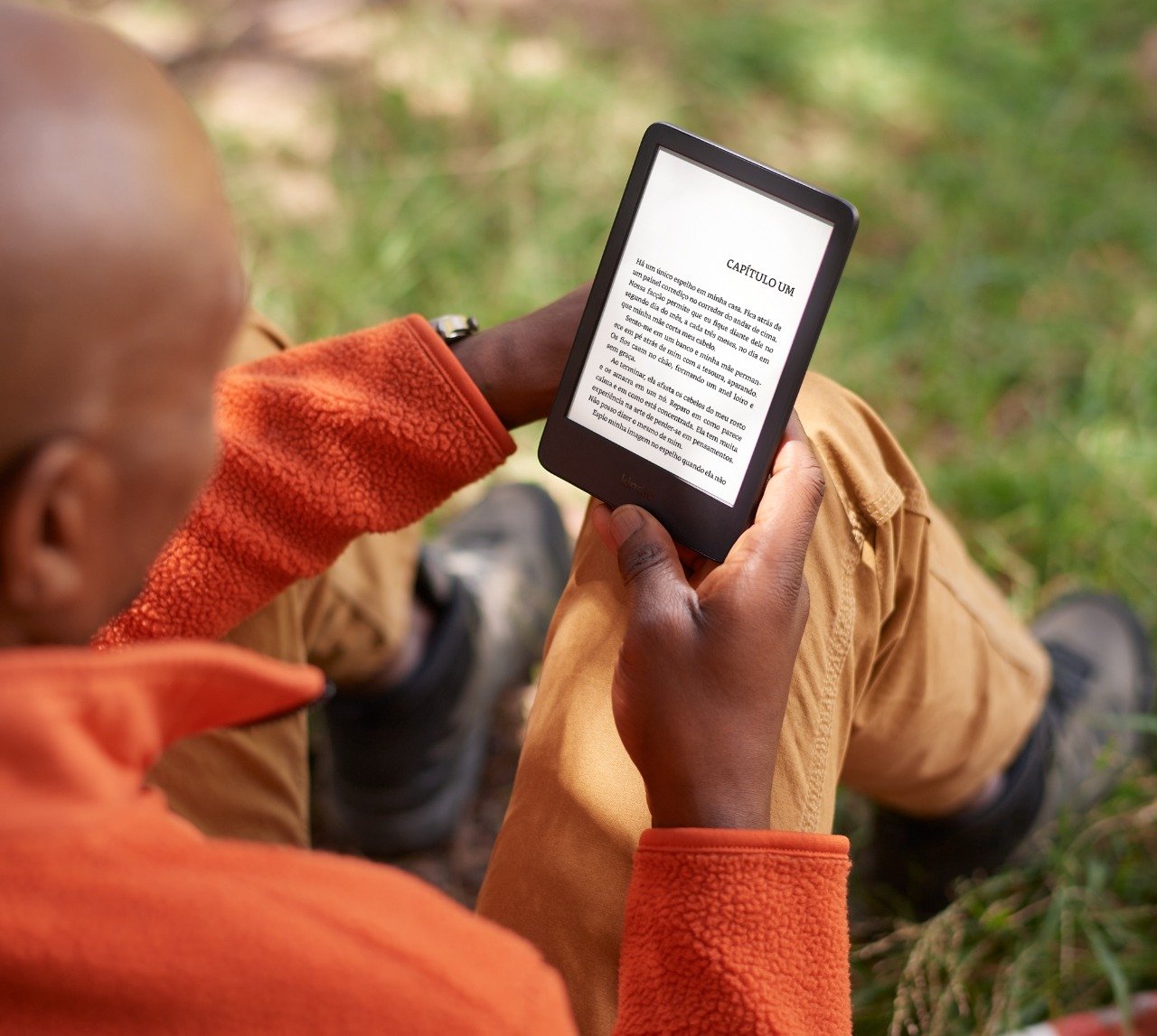 Amazon lança Kindle Colorsoft, o primeiro de tela colorida, e atualiza Paperwhite com maior fluidez