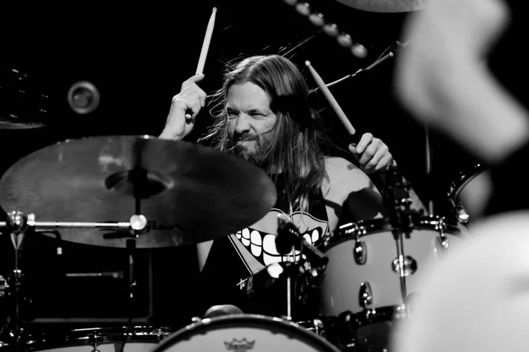 Taylor Hawkins faleceu dois dia antes de se apresentar no Lollapalooza Brasil (Rich Fury/Getty Images)