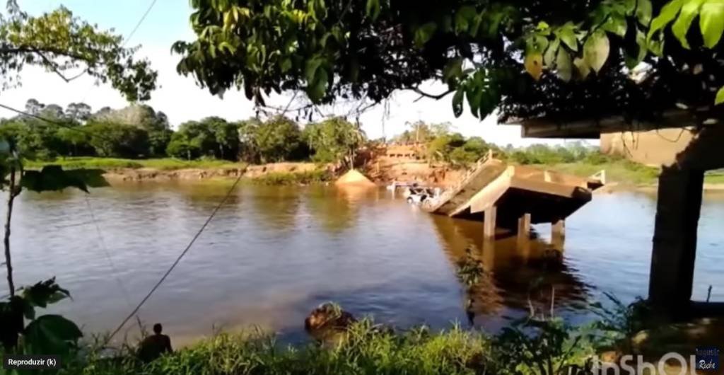 Três pessoas morrem após desabamento de ponte na BR-319, no Amazonas