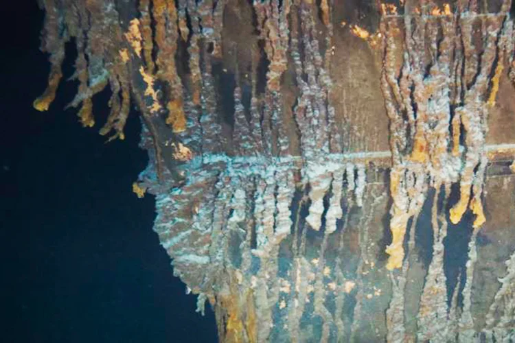 Titanic: as imagens incluem trechos da proa, a âncora de bombordo, um dos cascos, uma corrente de âncora e um dos porões de carga. (OceanGate/Reprodução)