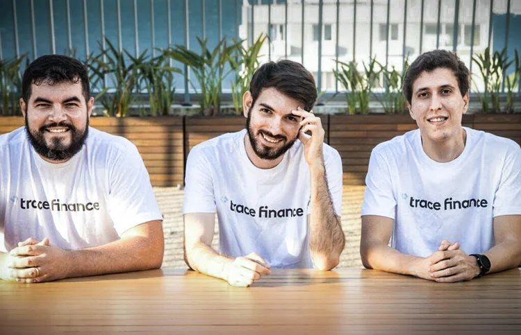 Leone Parise, Bernardo Brites e Rafael Luz, sócios da Trace Finance: 1,5 bilhão de reais transacionados por uma plataforma dedicada a trazer recursos estrangeiros ao Brasil (Divulgação/Divulgação)