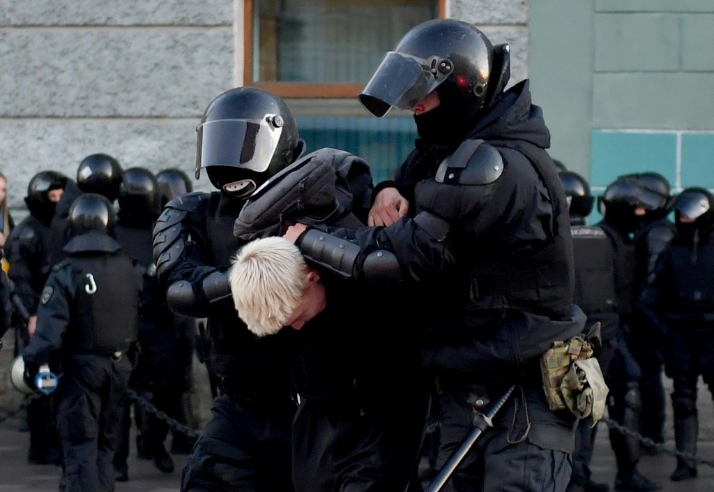 Mais de 100 detidos em protesto contra mobilização militar na região sudoeste da Rússia
