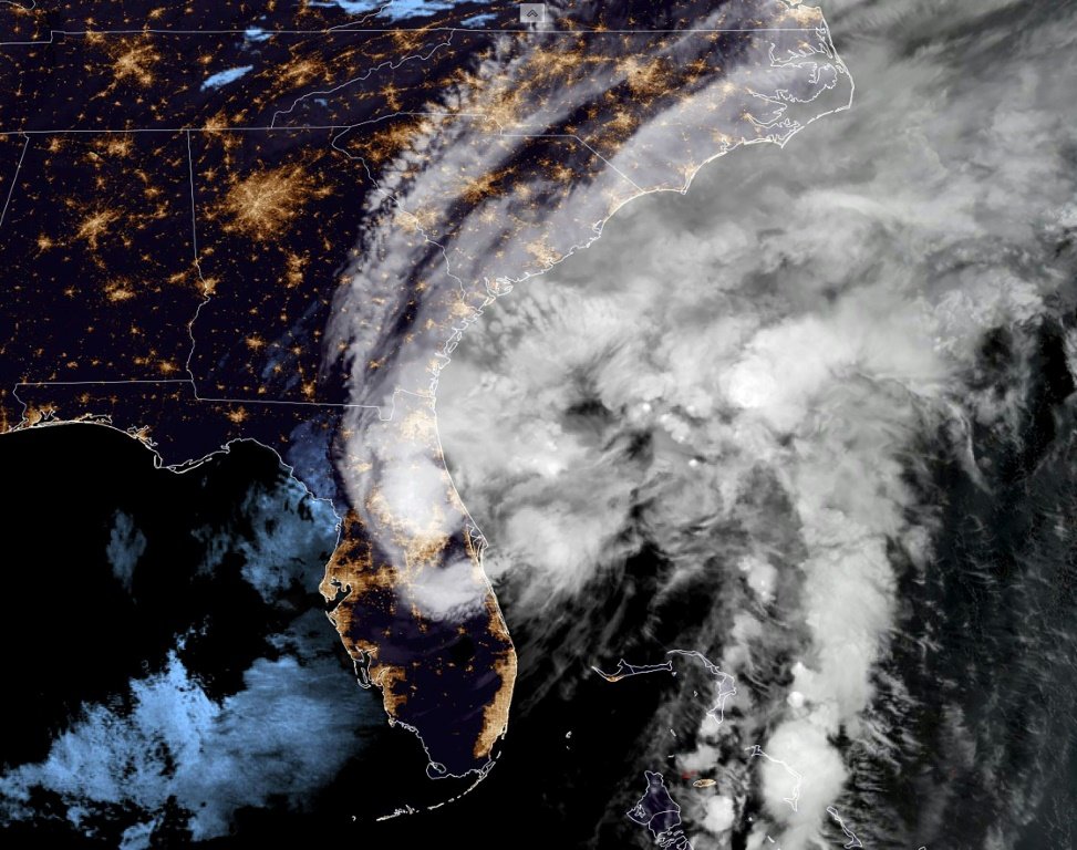 Furacão Idalia passa para categoria 4 ao se aproximar da Flórida
