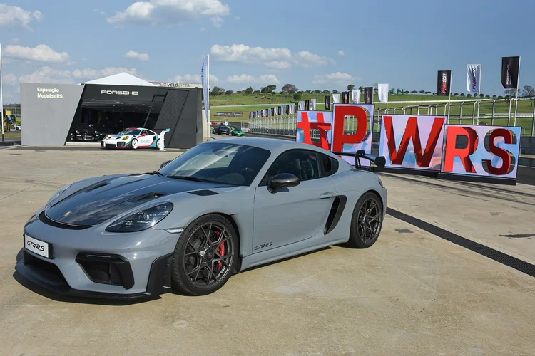 Evento marcou o lançamento do novo 718 Cayman GT4 RS no Brasil (Porsche/Divulgação)