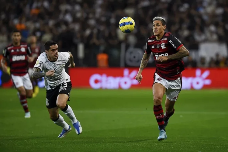 Copa do Brasil: Corinthians e Flamengo começaram a competição na terceira fase (Marcelo Cortes e Gilvan de Souza / Flamengo/Divulgação)