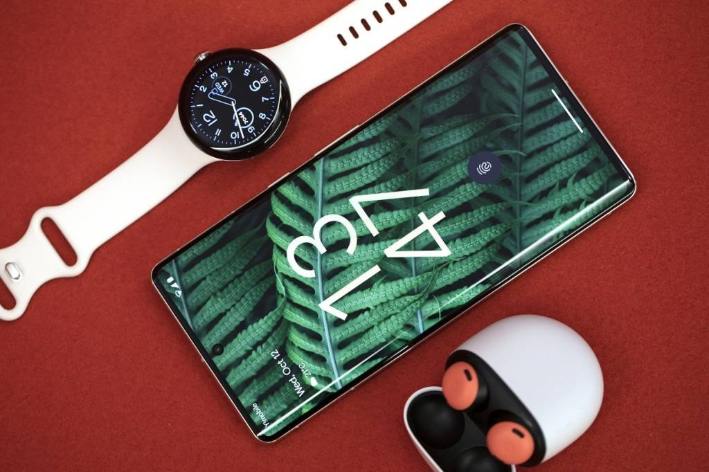 Google lança novos celulares e smartwatch para enfrentar iPhone 14