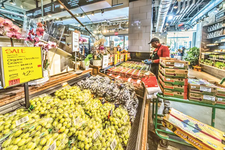 Unidade da Whole Foods, em Nova York: clientes exigentes querem escolher entre várias cores de couve-flor (Leandro Fonseca/Exame)