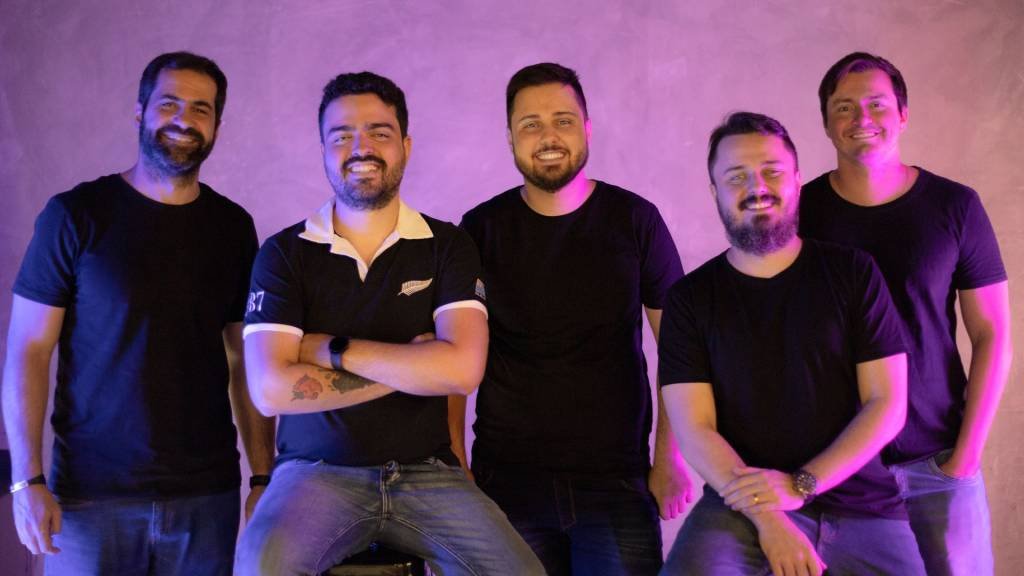 Sávio Barra, Jean Carvalho, João Sobreira, Djary Veiga e Henrique Oliveira, fundadores da Tipspace (Tipspace/Divulgação)