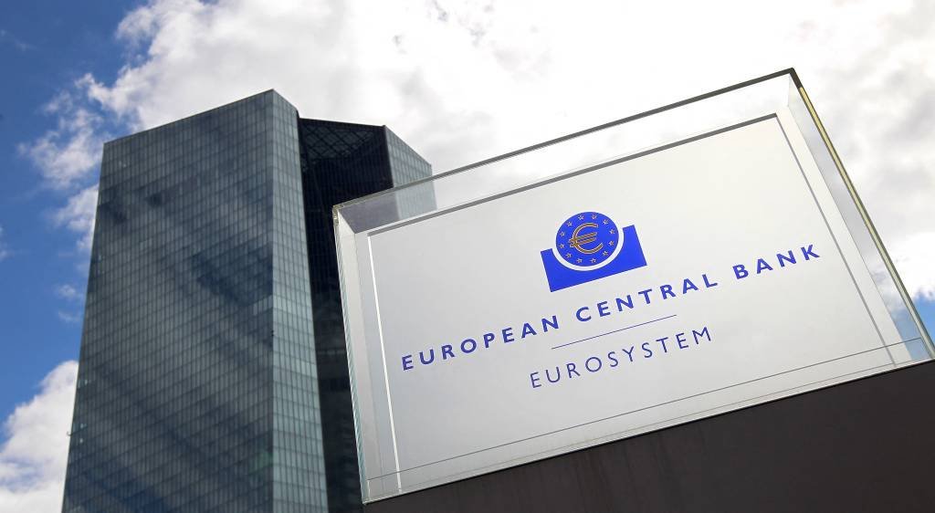 Juros estão abaixo da taxa neutra e mais aperto monetário será necessário, diz BCE