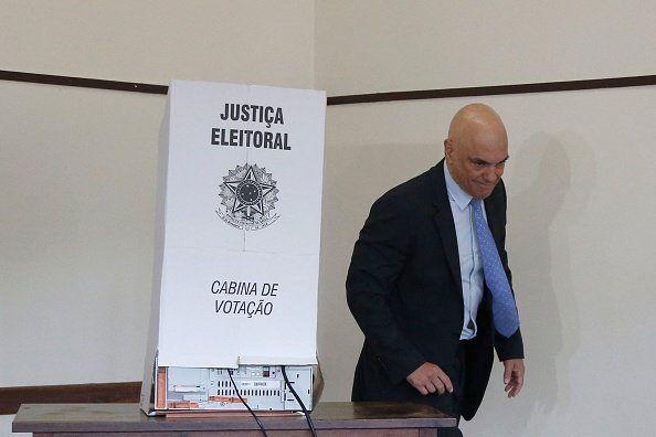 Presidente do Tribunal Superior Eleitoral vota em São Paulo
