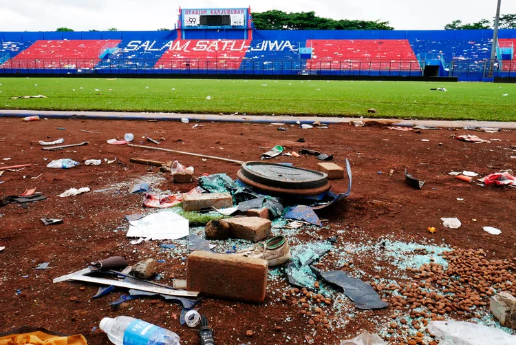 Estádio Kanjuruhan: lugar será demolido e reconstruído nos padrões Fifa. (Dasril Roszandi/Anadolu Agency/Getty Images)